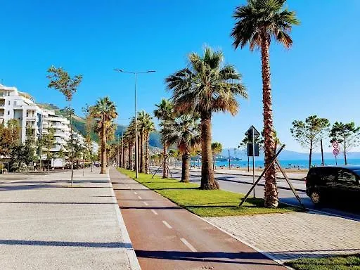 Apartment Summer Vlorë